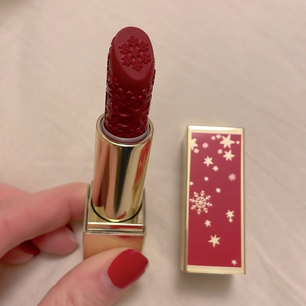 Estee Lauder Pure Color Envy Lipstick in color Immortal